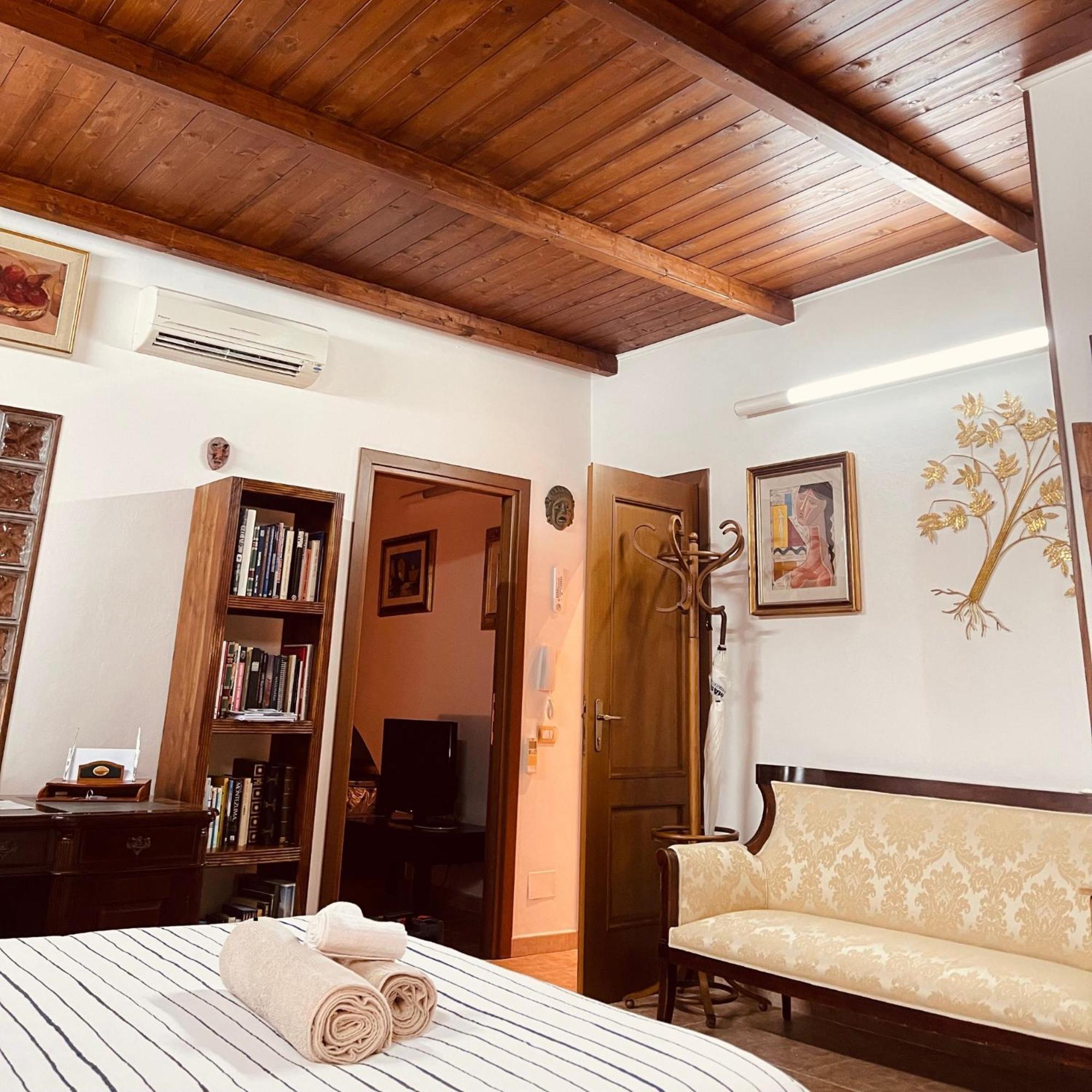 Fontana Suite Iglesias Luaran gambar