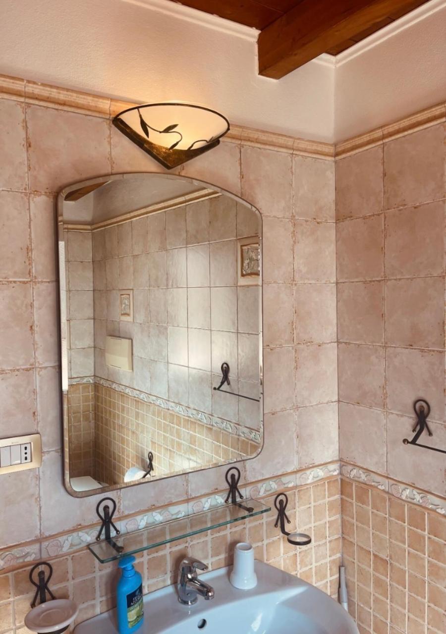 Fontana Suite Iglesias Luaran gambar